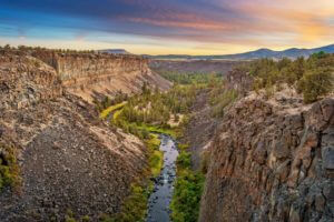 crooked river canyon