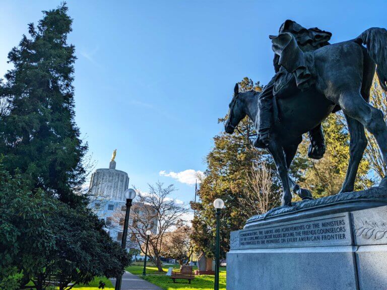 Statue of a man on horseback